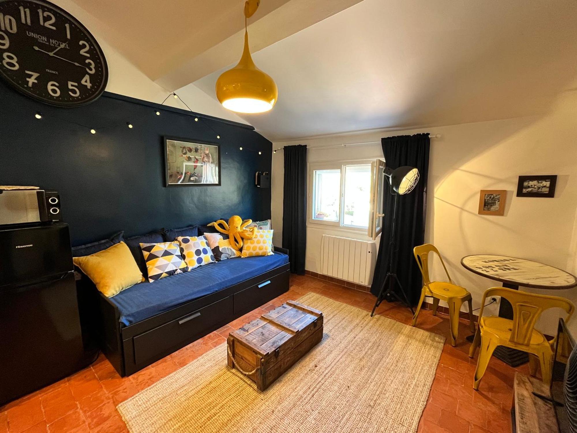 Appartamento Cosy Provencal Belgentier Esterno foto